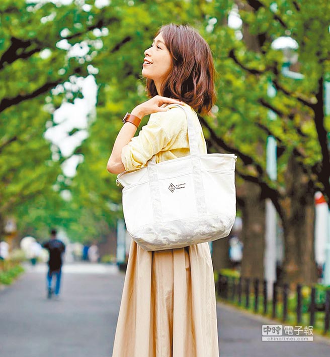  簡約實用 托特包大大吸引眼球，歡迎定制